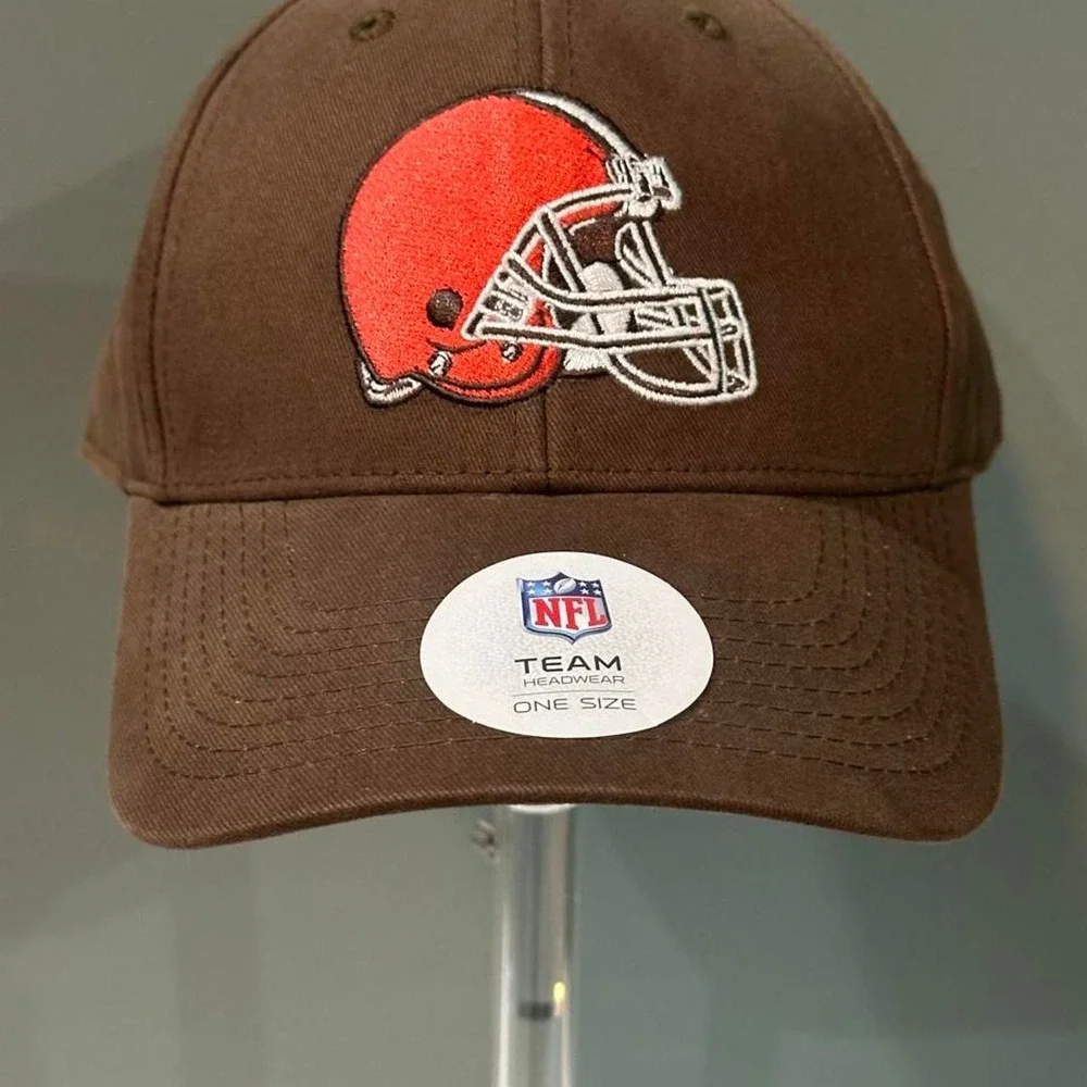 NFL Cleveland Browns brown snap back, new with tags #Browns #CLE